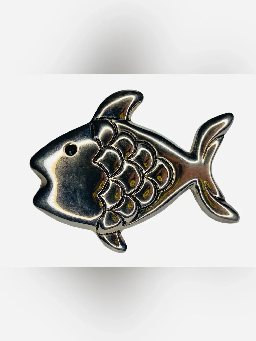 Vintage Style Silver Tone Fish Brooch Nautical Pin Accessory‎